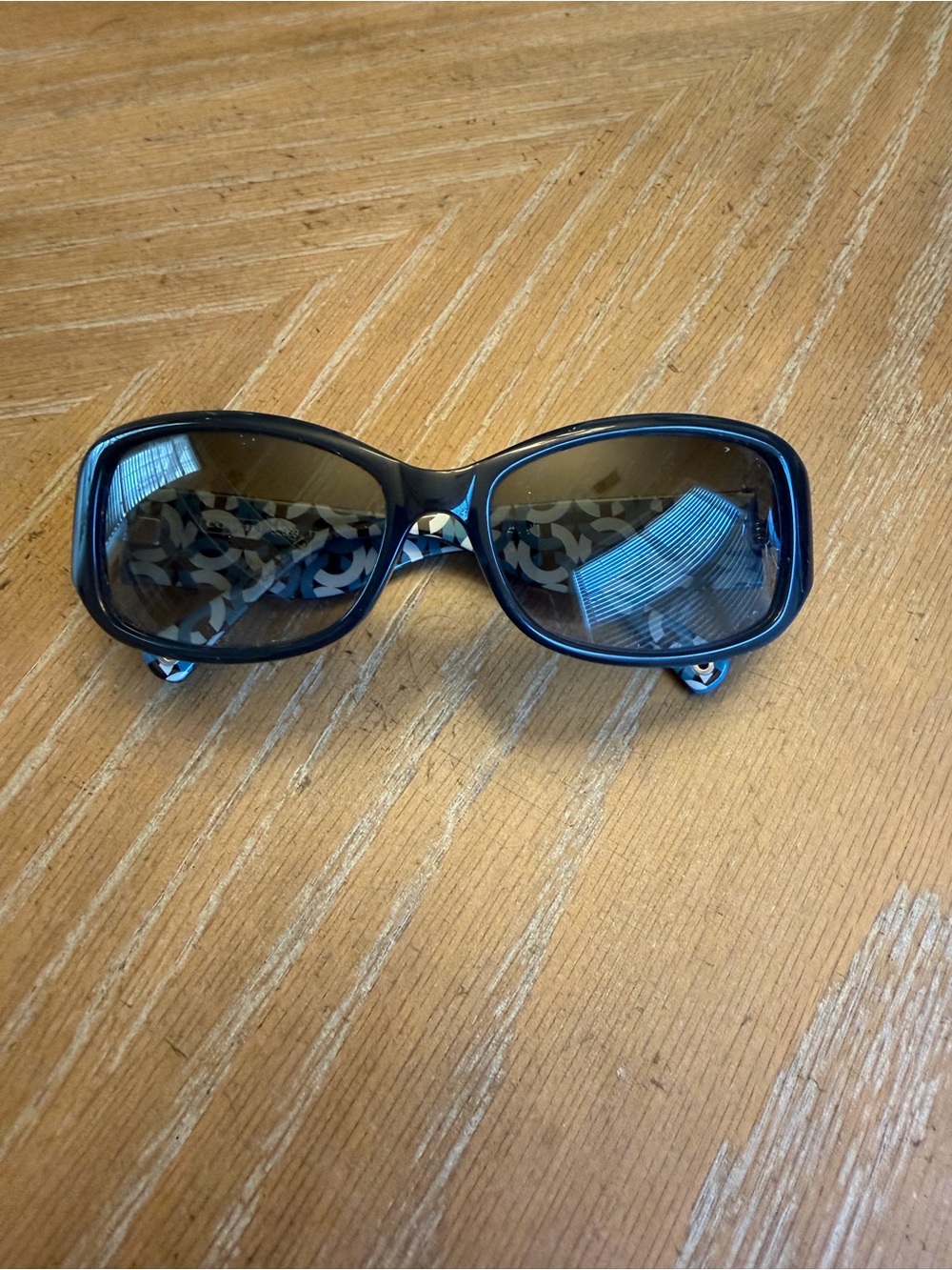 Coach Black Sunglasses with Patterned Interior Temples